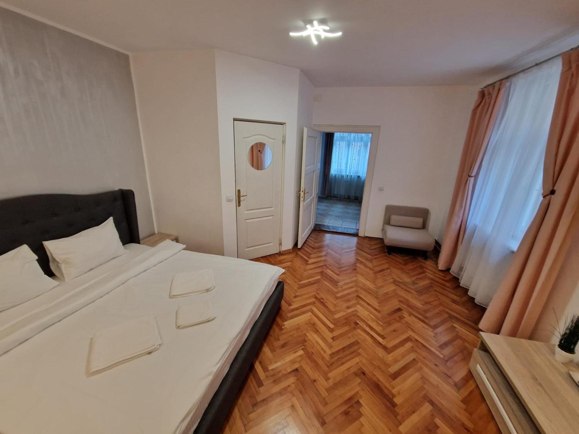 בראשוב Crisan Residence - Vila Crisan מראה חיצוני תמונה